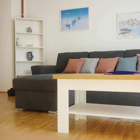 Apartman Gulici ポレッチ エクステリア 写真