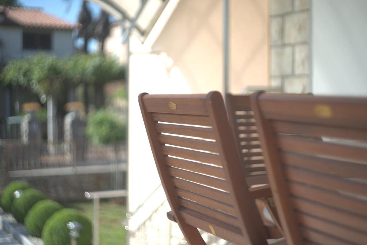 Apartman Gulici ポレッチ エクステリア 写真