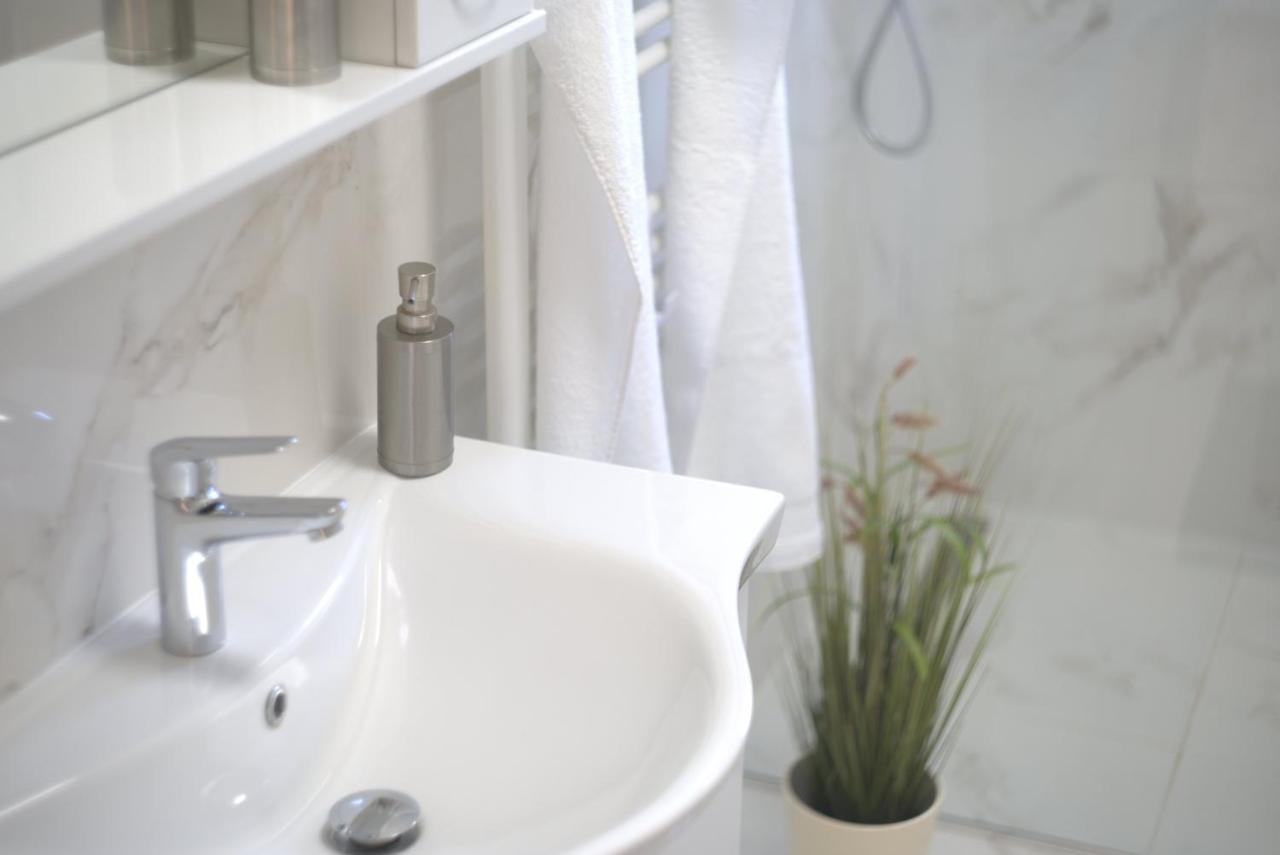Apartman Gulici ポレッチ エクステリア 写真