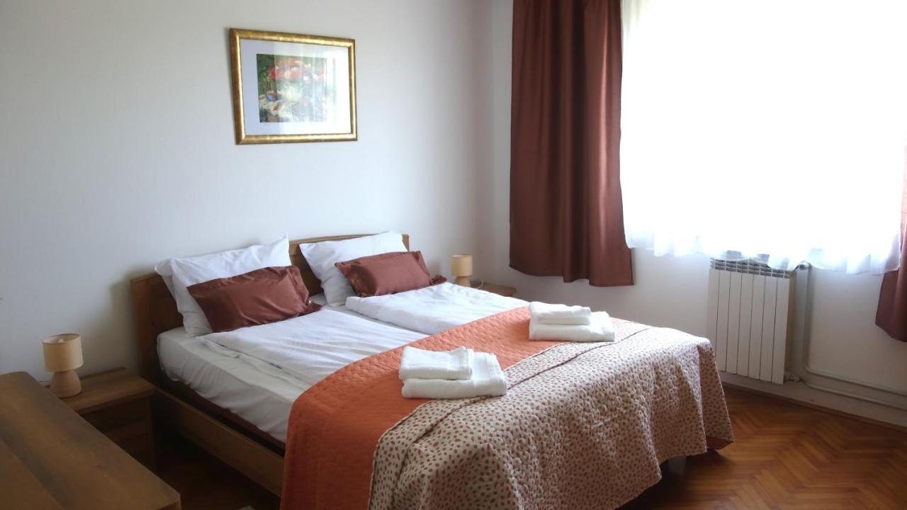 Apartman Gulici ポレッチ エクステリア 写真